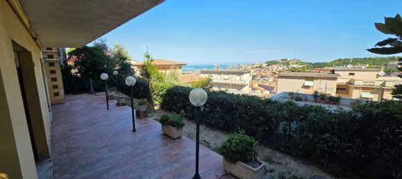 4 rooms Apartment in Ancona, Italy No. 300316 2