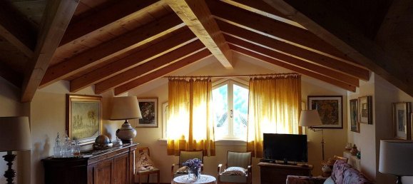 6 rooms Villa in Alta Valle Intelvi, Italy No. 15243 10