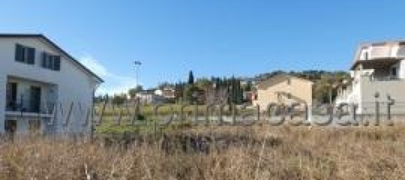 5-Zimmer Grundstück in Lavagno, Italy, Nr. 24386 2