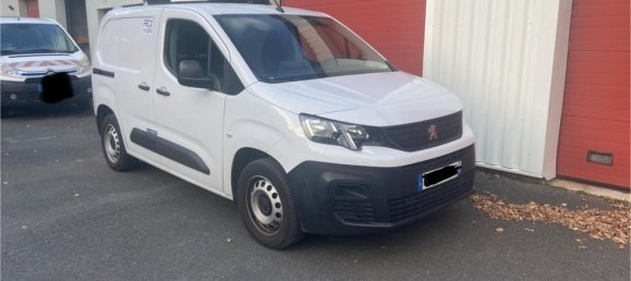 100m² Commercial property in Blere, France No. 160811 5