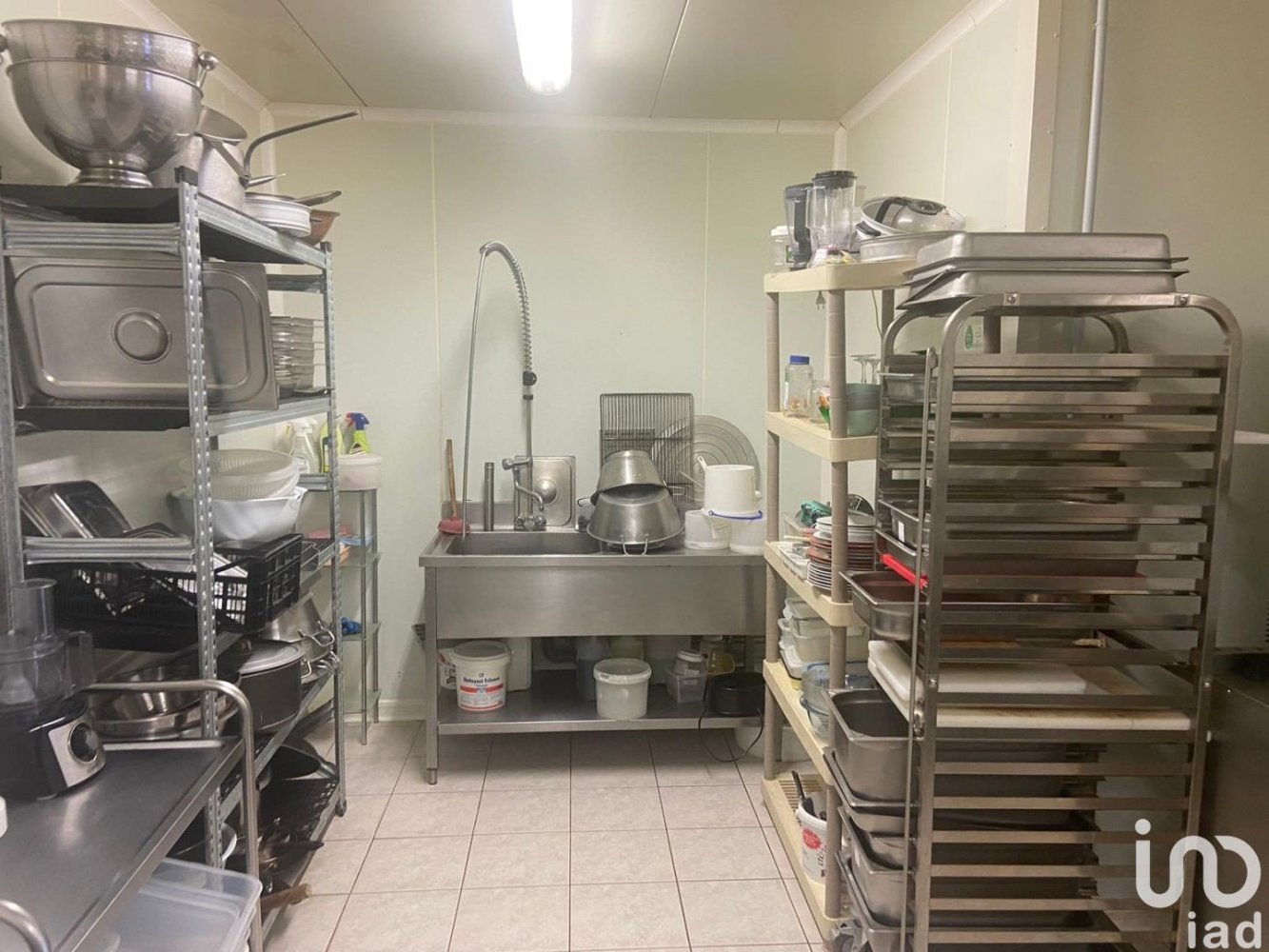 100m² Commercial property in Blere, France No. 160811