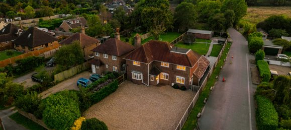 5 Schlafzimmer Haus in Horley, United Kingdom, Nr. 1075 14