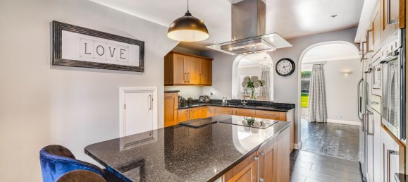 5 Schlafzimmer Haus in Horley, United Kingdom, Nr. 1075 5