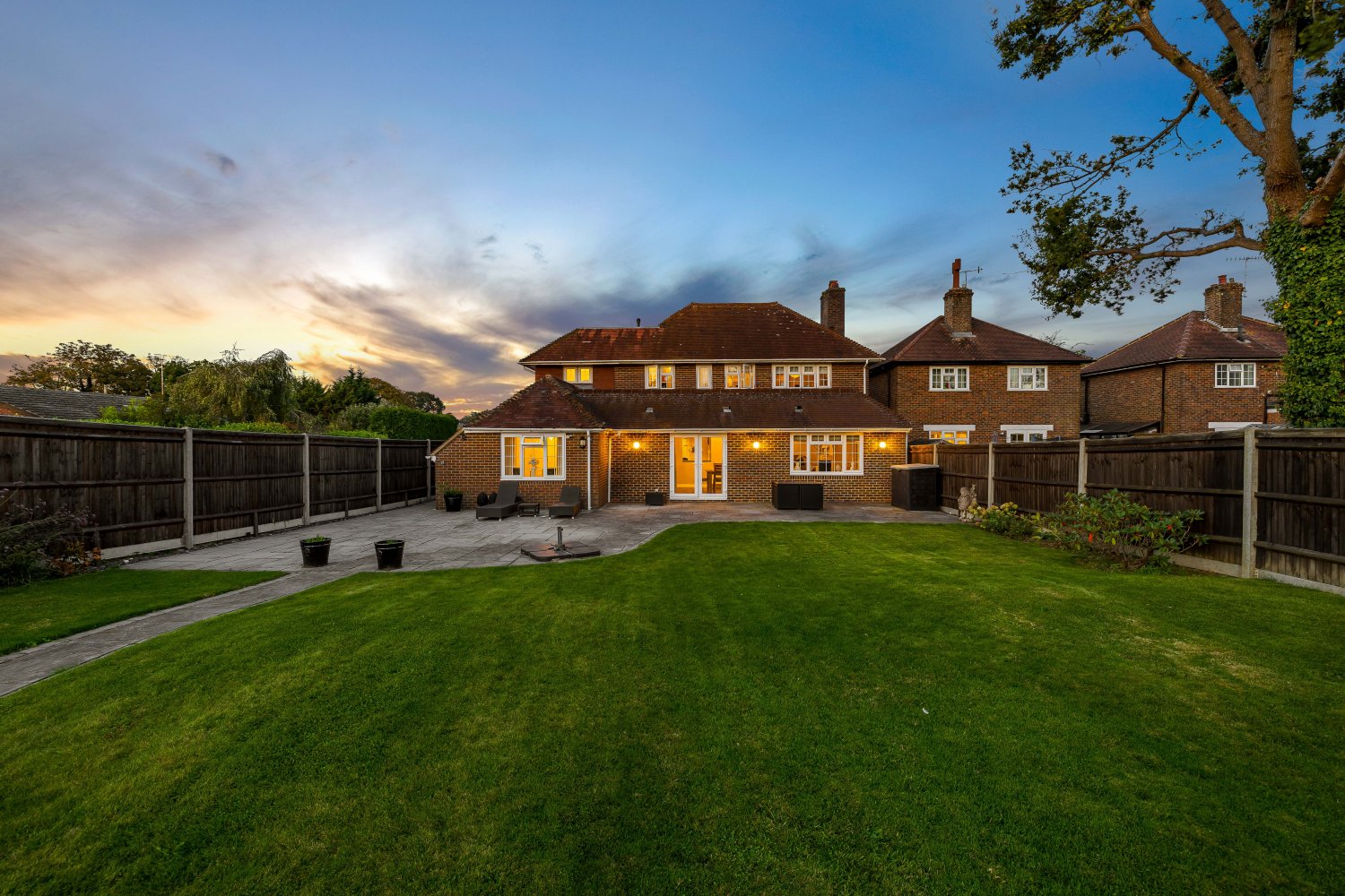 5 Schlafzimmer Haus in Horley, United Kingdom, Nr. 1075