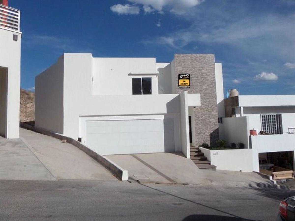 4 bedrooms House in Chihuahua, Mexico No. 186792