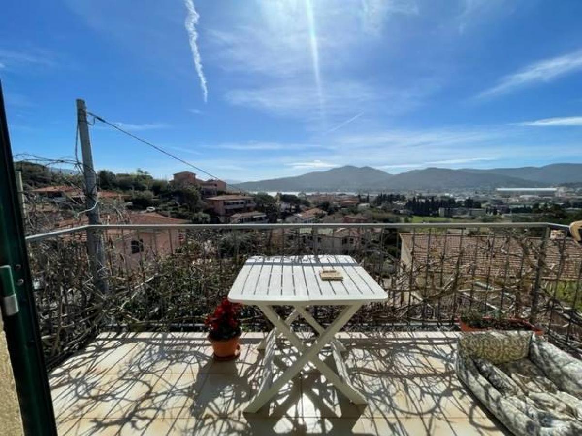 2 bedrooms House in Portoferraio, Italy No. 997