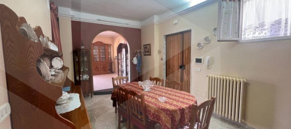 Apartamento de 4 divisões em Cerignola, Italy N.º 22184 2