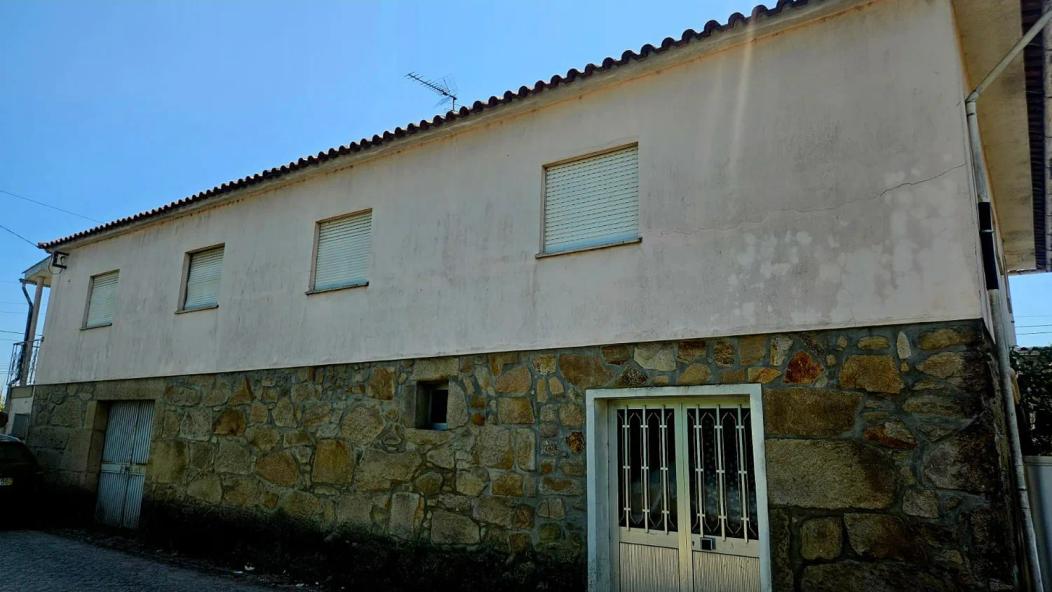 3 bedrooms House in Nine, Portugal No. 335972