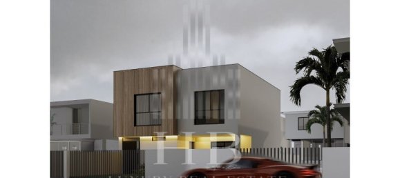 4 bedrooms House in Rio de Mouro, Portugal No. 49120 8