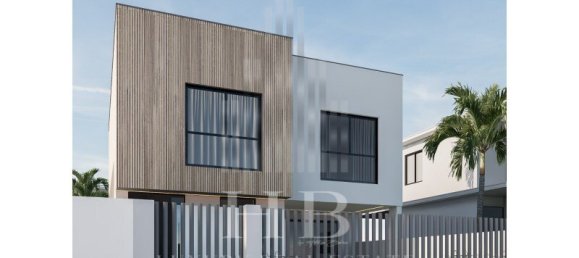 4 bedrooms House in Rio de Mouro, Portugal No. 49120 36