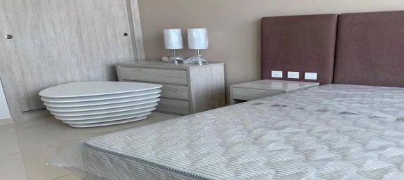 Studio in Dubai, UAE No. 14934 12