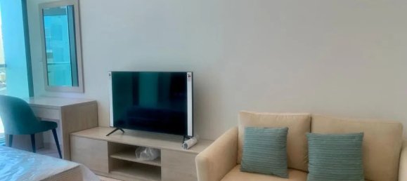 Studio in Dubai, UAE No. 14934 3