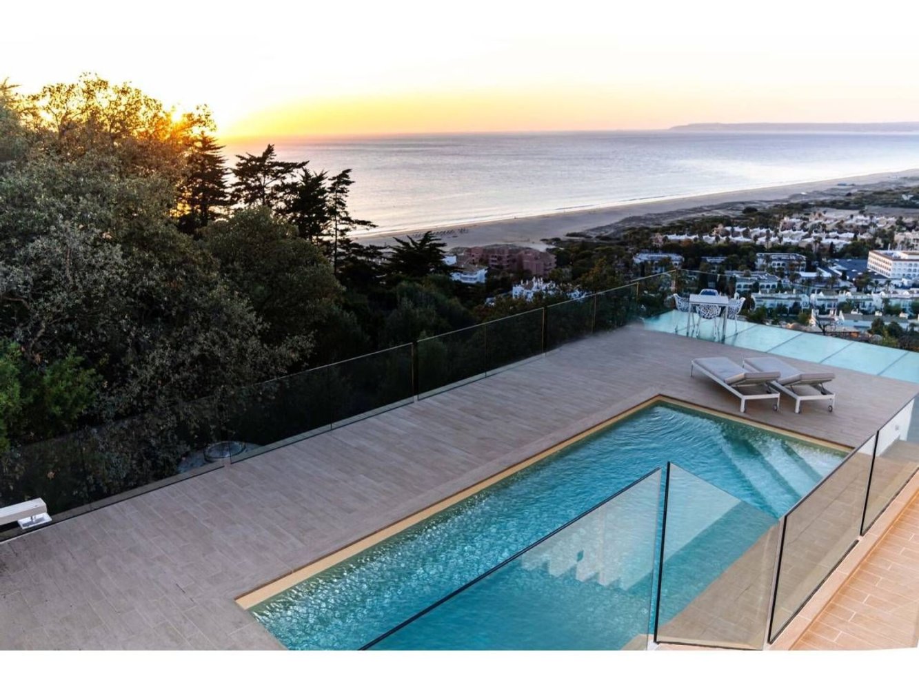 4 bedrooms House in Zahara de los Atunes, Spain No. 103666