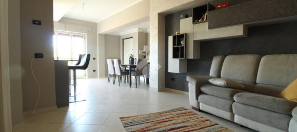 3 rooms Apartment in Montalto Uffugo, Italy No. 298915 11