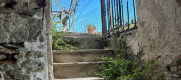 4 غرف نوم منزل في Magliolo, Italy رقم 307046 3