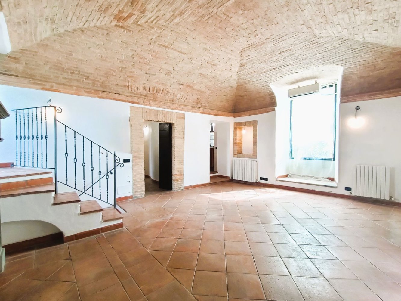 6-salle Appartement à Marsciano, Italy No. 49575