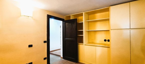 6-salle Appartement à Marsciano, Italy No. 49575 19