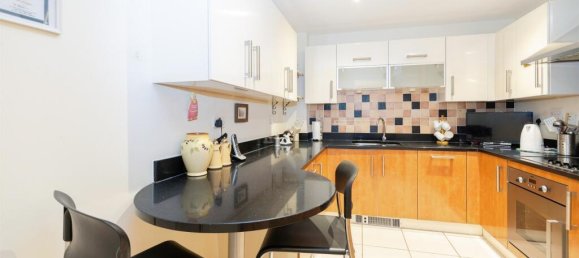 2 bedrooms Apartment in Bushey, United Kingdom No. 6217 18