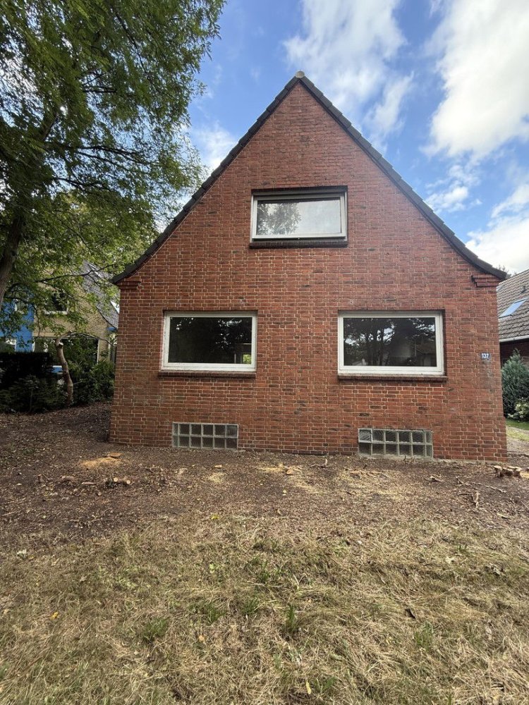 711m² Land in Segeberg, Germany No. 335960