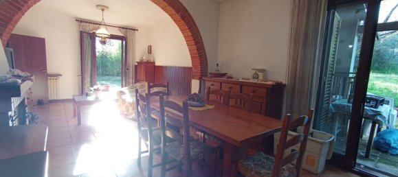 4-Zimmer Wohnung in Foiano della Chiana, Italy, Nr. 228648 8