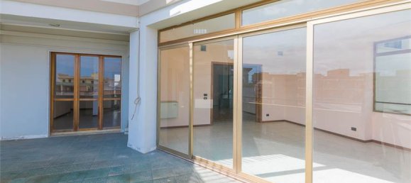 3 bedrooms Penthouse in Syracuse, Italy No. 250596 17