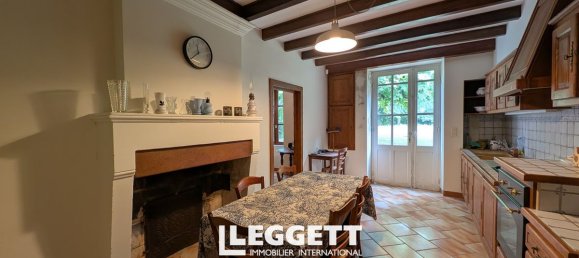 2 bedrooms House in Charente-Maritime, France No. 340099 3