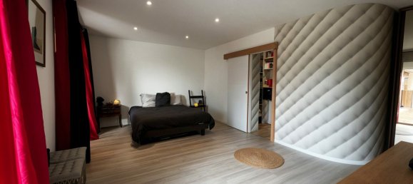 Casa de 4 dormitorios en Coutras, France No. 358014 4