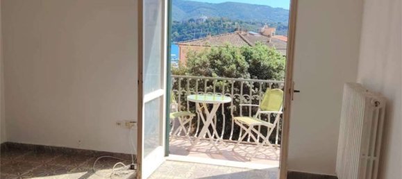 2 Schlafzimmer Wohnung in Porto Azzurro, Italy, Nr. 121899 5