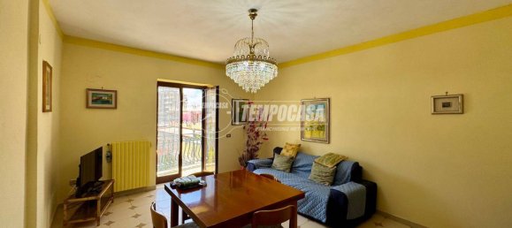 3 bedrooms Apartment in Caserta, Italy No. 288712 4