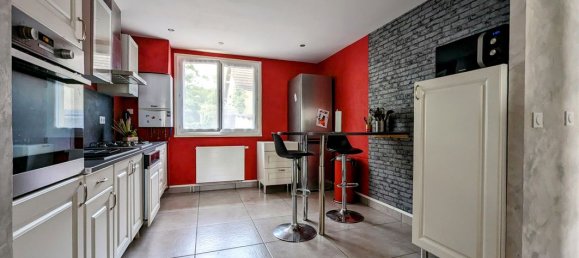 2 Schlafzimmer Wohnung in Chartres, France, Nr. 270696 2