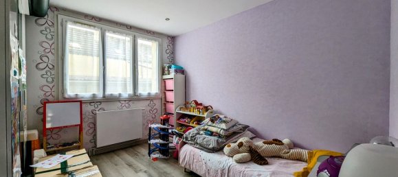 2 Schlafzimmer Wohnung in Chartres, France, Nr. 270696 5