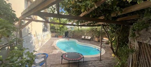 5 bedrooms House in Agios Athanasios, Cyprus No. 14646 4