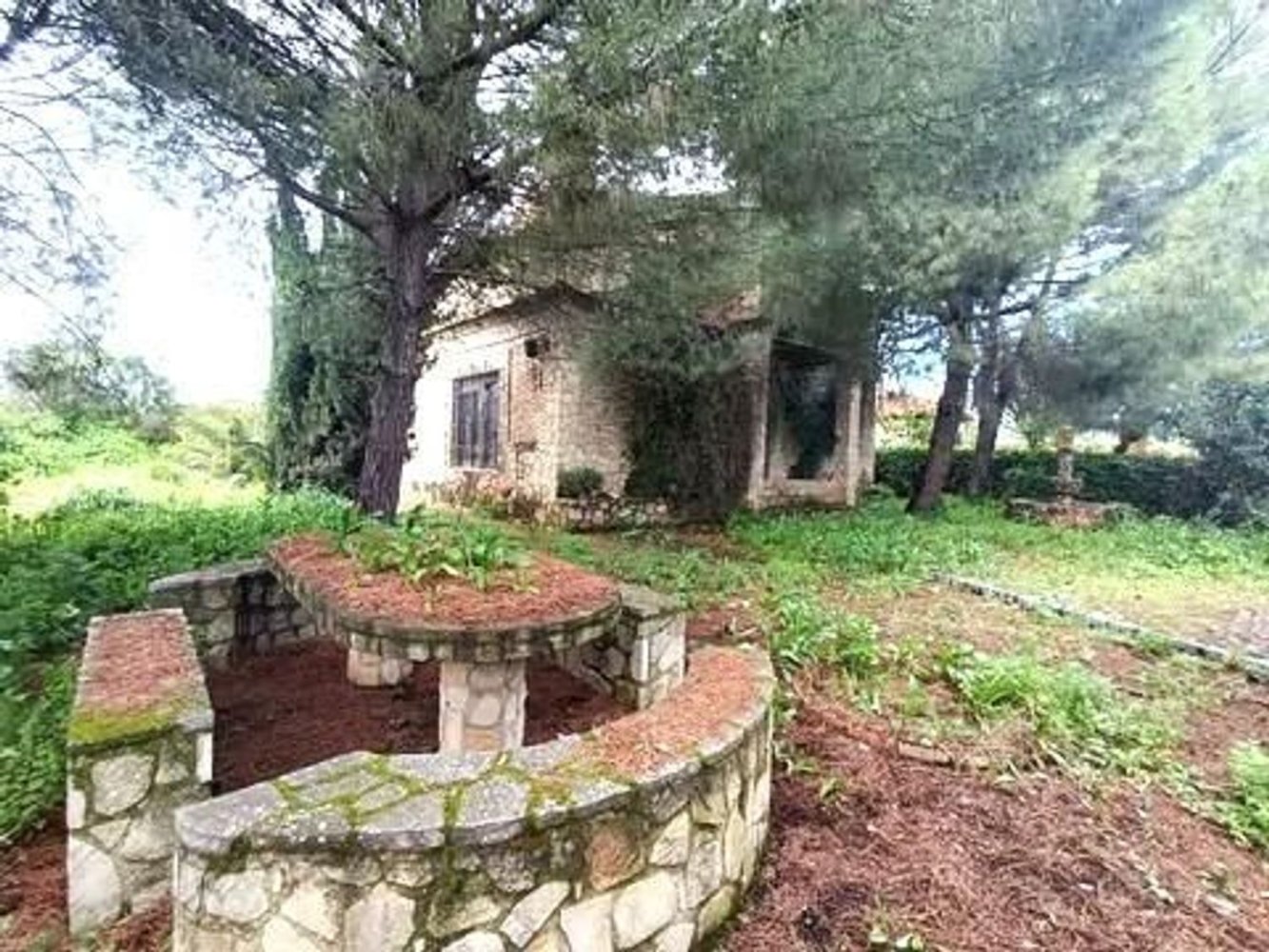 3 bedrooms House in El Higueron, Spain No. 199800