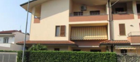 2 rooms Apartment in Truccazzano, Italy No. 162827 14