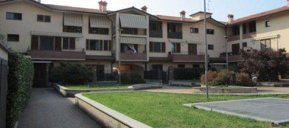 2 rooms Apartment in Truccazzano, Italy No. 162827 7