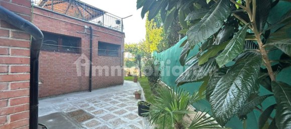 3 Schlafzimmer Wohnung in Modena, Italy, Nr. 26207 5