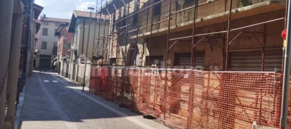 Дом с 6 спальнями в Горлаго, Италия № 310217 3