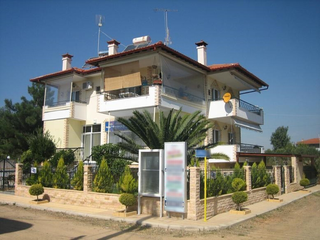 330m² Property in Chalkidiki, Greece No. 6240