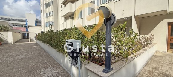 Apartamento de 4 dormitorios en Brindisi, Italy No. 380626 10