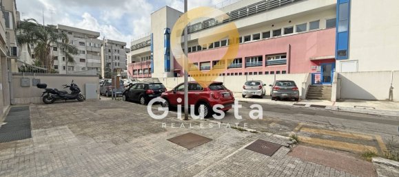 Apartamento de 4 dormitorios en Brindisi, Italy No. 380626 4
