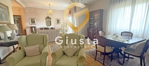 Apartamento de 4 dormitorios en Brindisi, Italy No. 380626 20