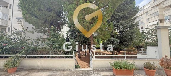 Apartamento de 4 dormitorios en Brindisi, Italy No. 380626 37