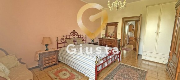 Apartamento de 4 dormitorios en Brindisi, Italy No. 380626 34