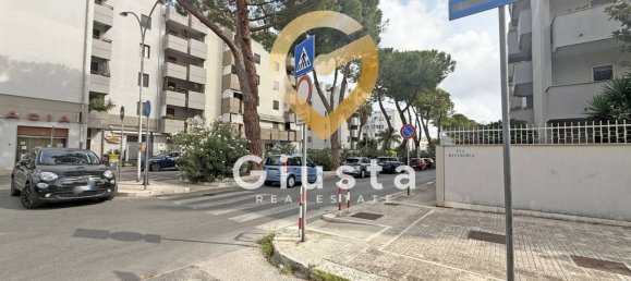 Apartamento de 4 dormitorios en Brindisi, Italy No. 380626 2