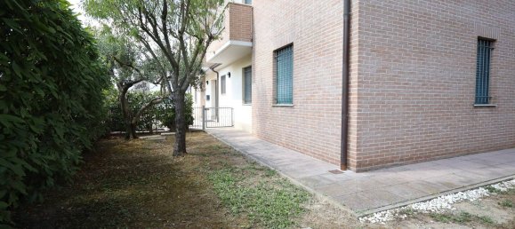 3 bedrooms Duplex in Ravarino, Italy No. 327794 18