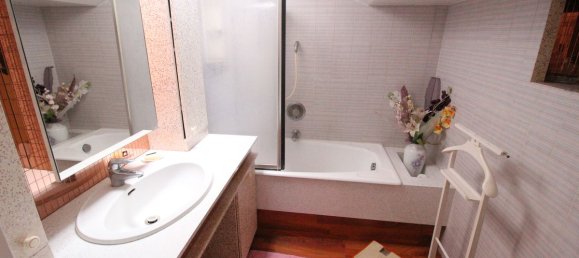 5 bedrooms House in Monnaie, France No. 55685 4