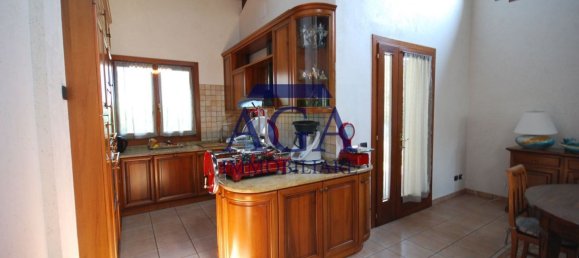 11 bedrooms Villa in Pieve di Soligo, Italy No. 323954 2