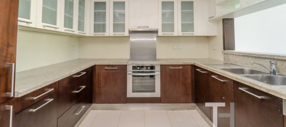 2 bedrooms Apartment in Burj Khalifa, UAE No. 28611 4