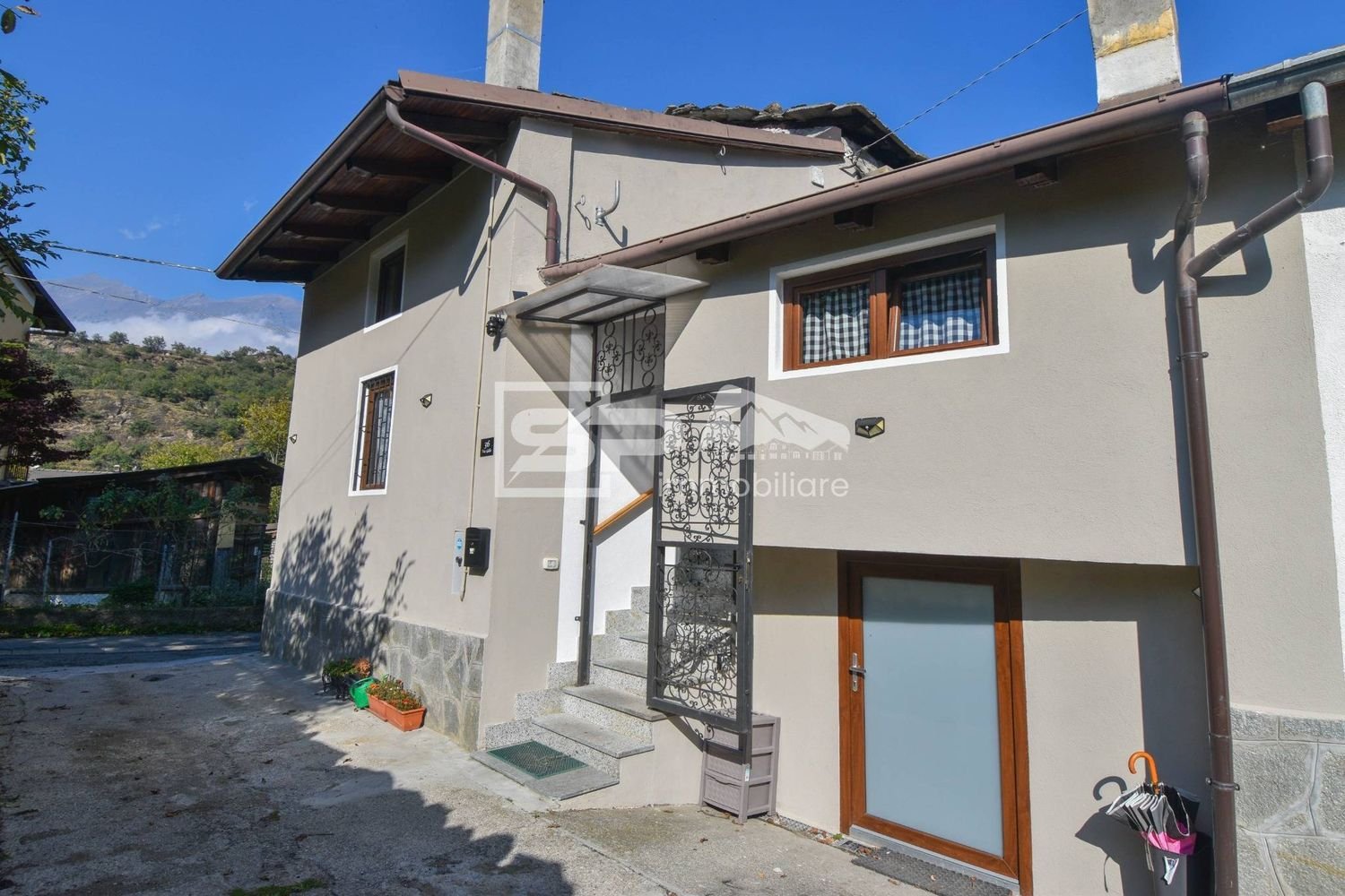 3 bedrooms House in Mattie, Italy No. 364046