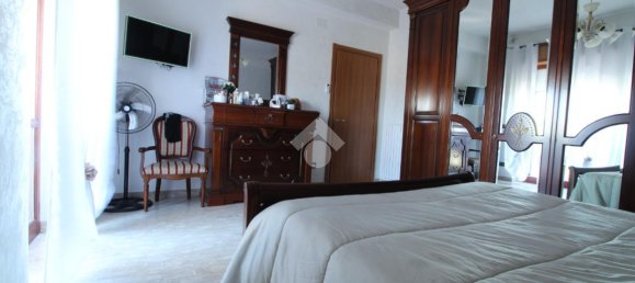 Apartamento de 3 divisões em Luzzi, Italy N.º 238996 13